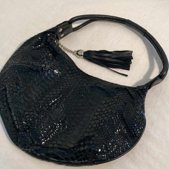 Miss Mak Couture designs hobo snakeskin tassel bag - Picture 16 of 16